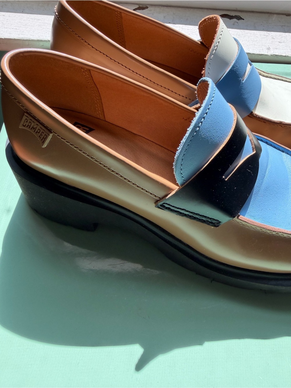 Camper Twins loafers in Camel, Offwhite and Blue. Size 38 - Picture 4 of 4